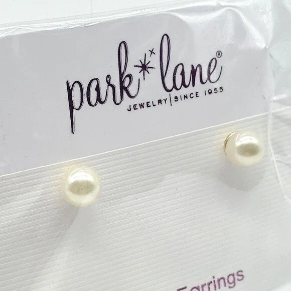 NWT Park Lane Faux Pearl Stud Earrings VTG Vintage - Picture 2 of 3